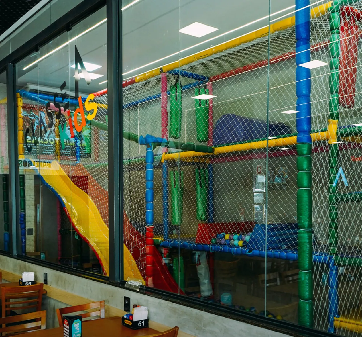 Espaço kids do Classe A Grill