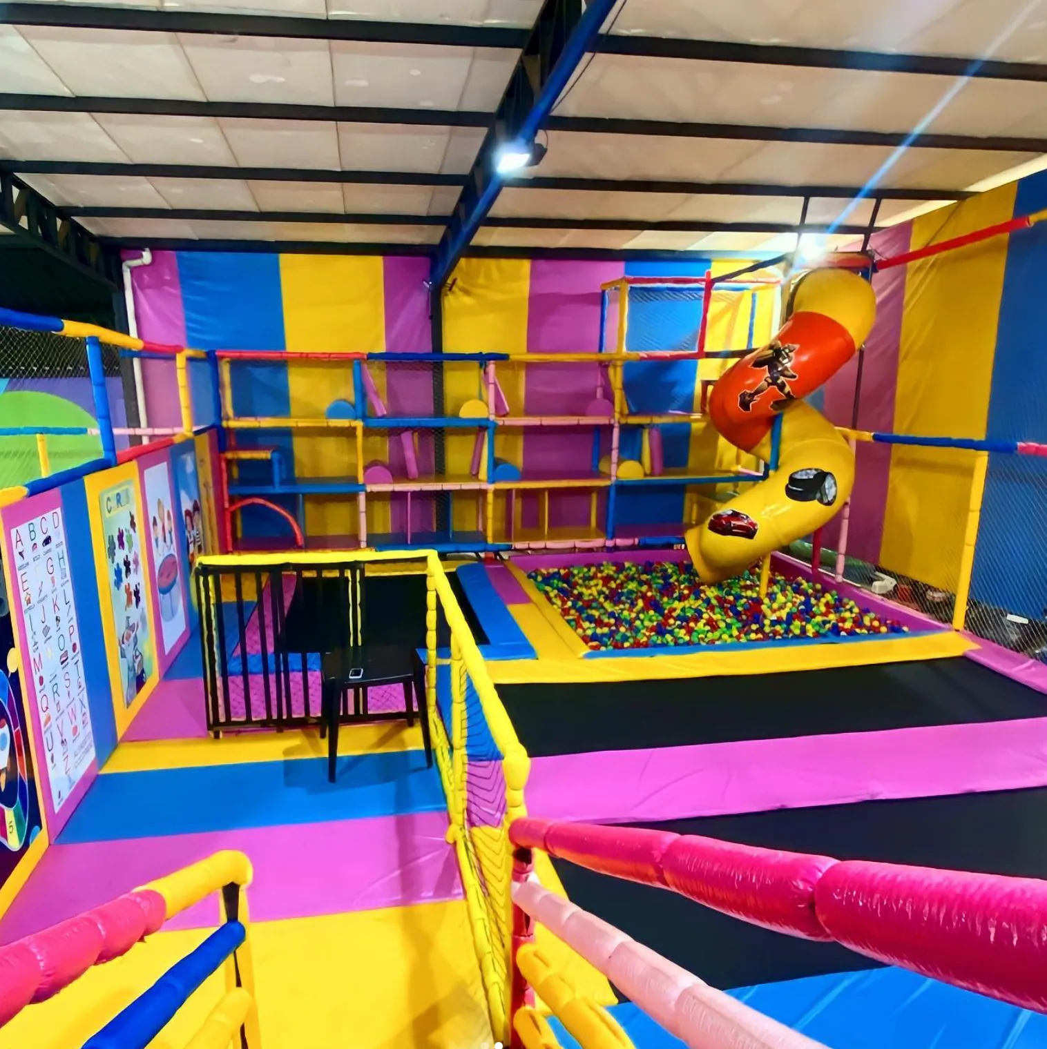 Espaço kids do Rafa’s Food Park (Anápolis)