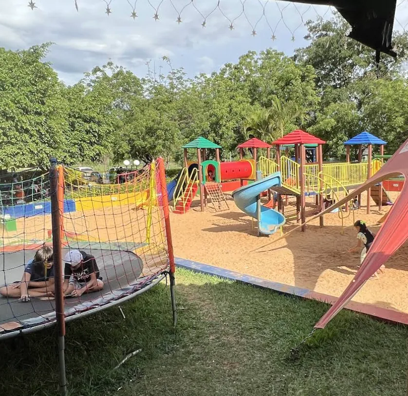 Alpinus Choperia e Galeteria – foto 2 do espaço kids