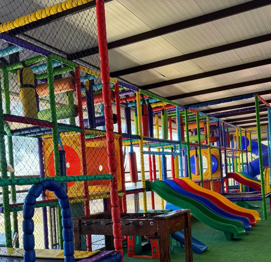 Espaço kids do O Rei do Camarão (Beira Lago)