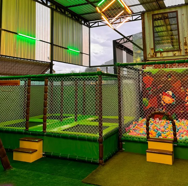 REBU - Fogo e Fumaça – foto 2 do espaço kids